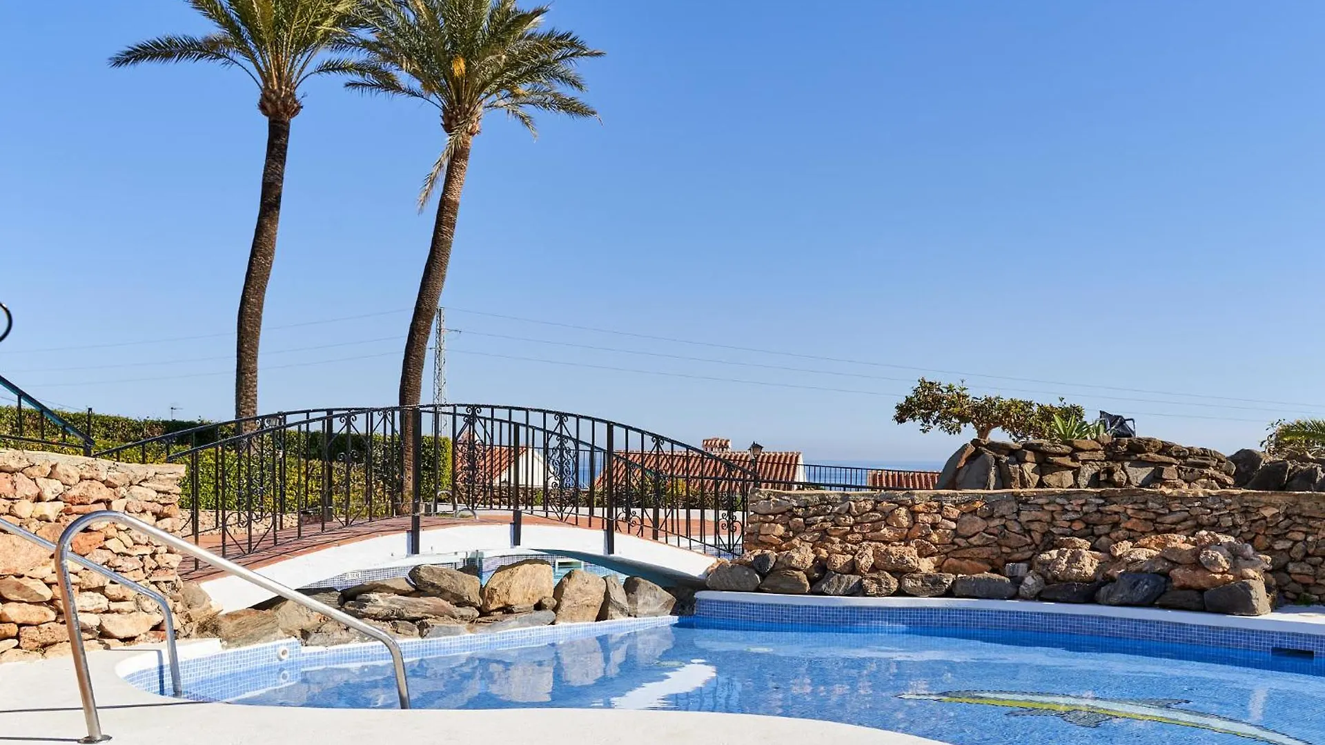Capistrano Village, Casa Halo Nerja 0*,  Spagna